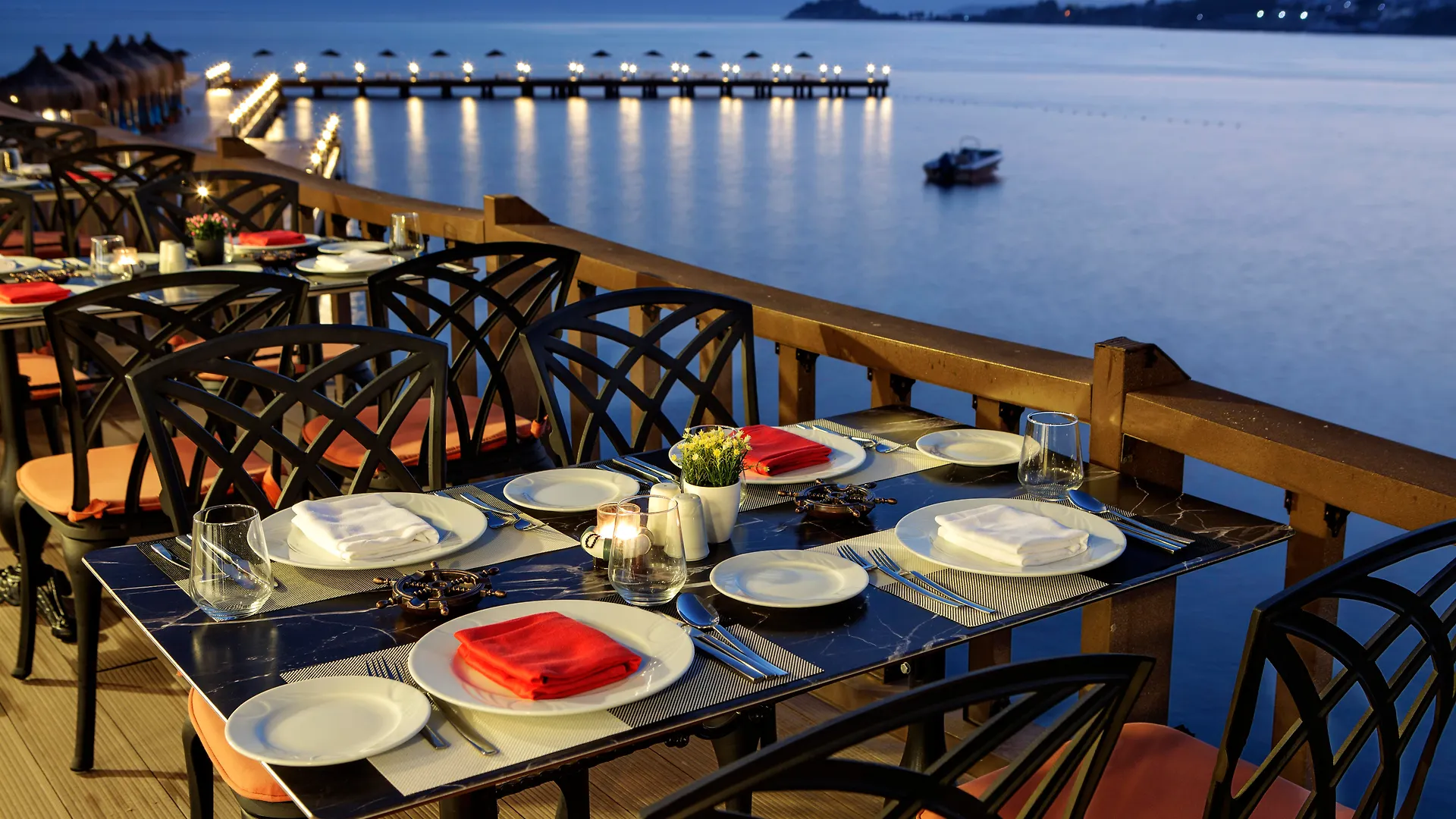 Le Bleu Hotel&Resort Kusadasi - Ultra All Inclusive