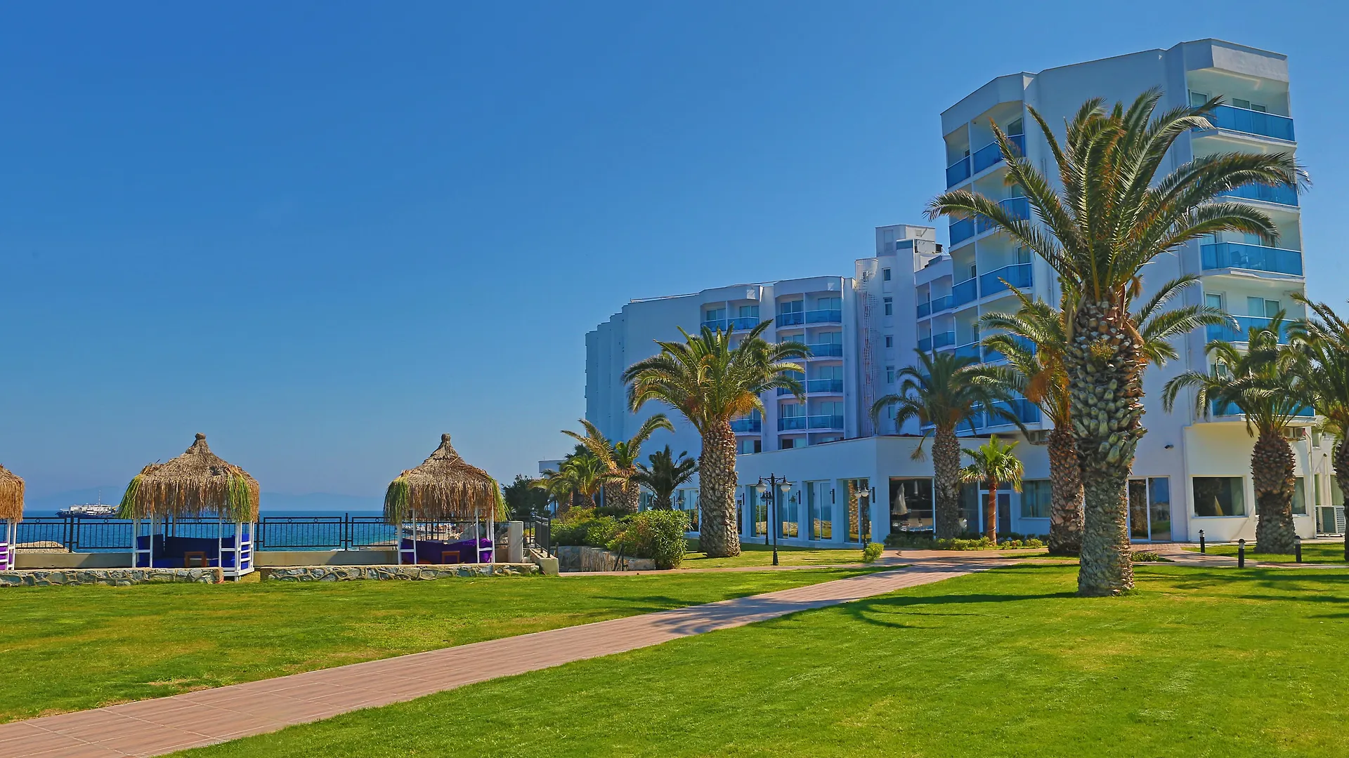 Le Bleu Hotel&Resort Kusadasi - Ultra All Inclusive