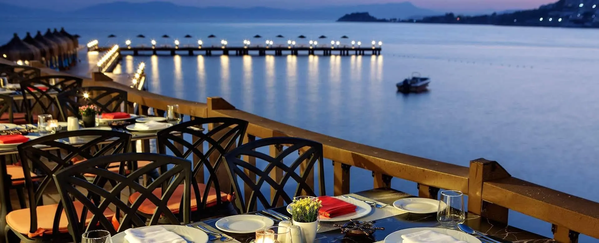 Le Bleu Hotel & Resort Kusadası