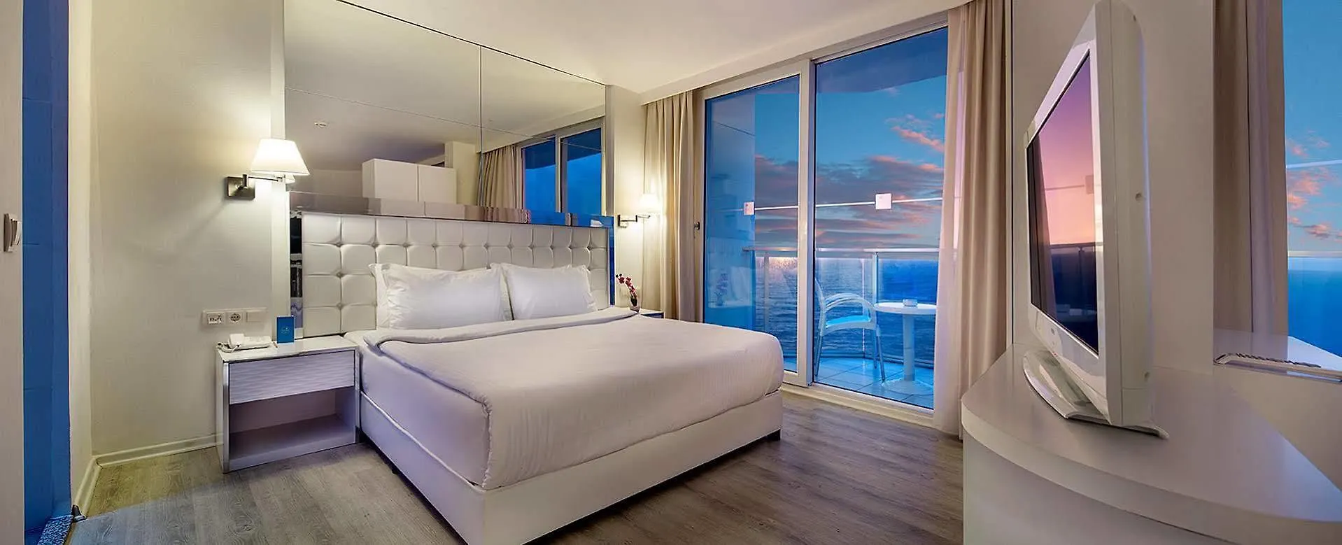 Le Bleu Hotel&Resort Kusadasi - Ultra All Inclusive Station touristique